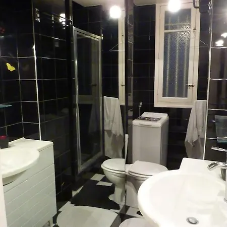 Champs Elysees George V Fouquet's Apartment